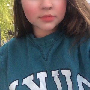 Meet your Posher, Caroline